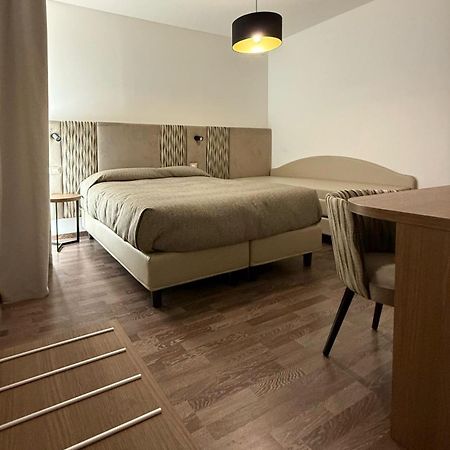 Hotel Miramare Pineto Ngoại thất bức ảnh