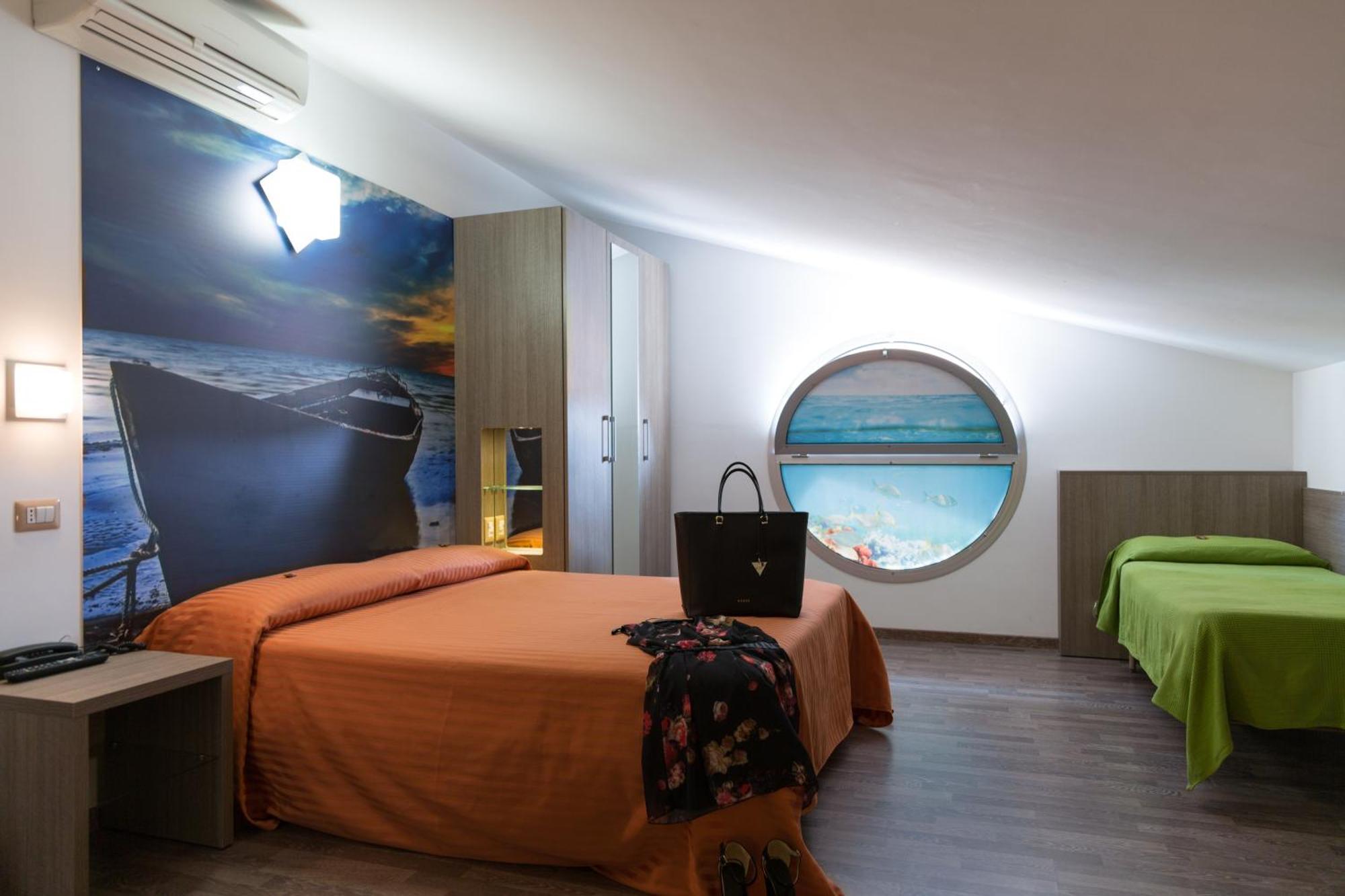Hotel Miramare Pineto Ngoại thất bức ảnh